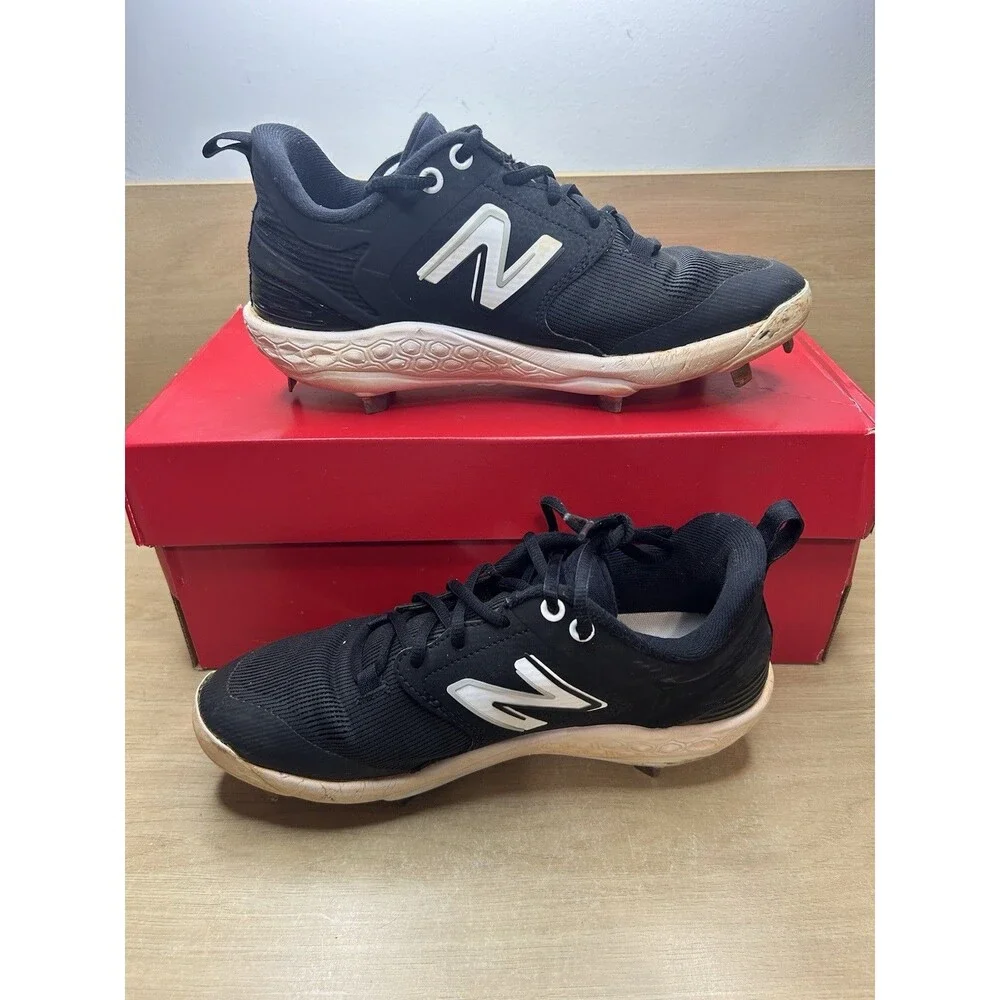 New Balance Fresh Foam L3000BK6 Men's Size 7.5 Low Metal Baseball Cleats Spikes